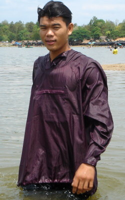 anorak swim test in lake